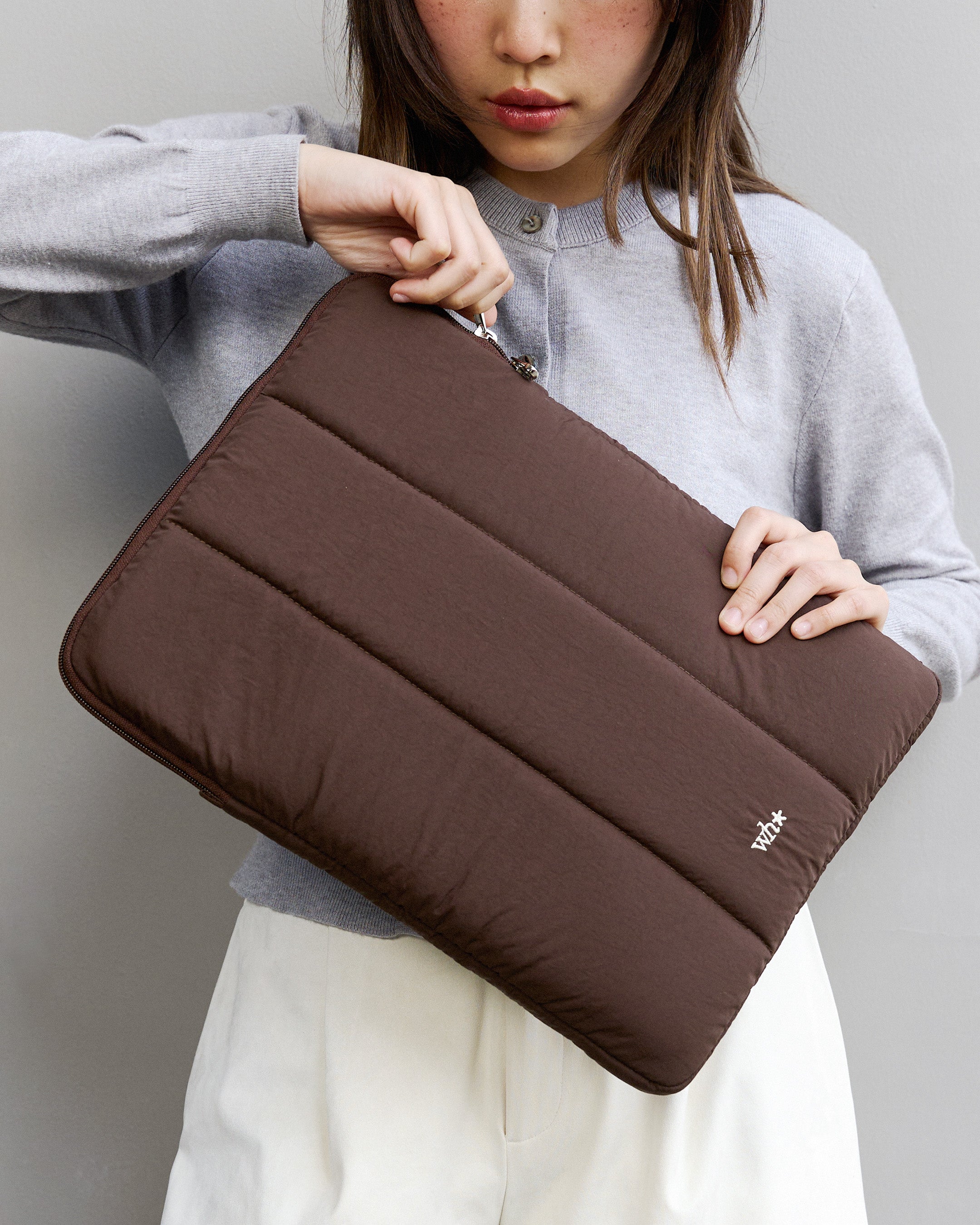 Laptop Capsule 14"