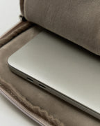 Laptop Capsule 16"